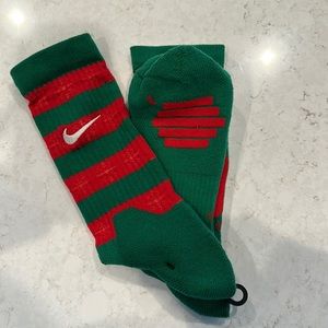 Nike Elite Xmas Basketball Crew Socks. Size L